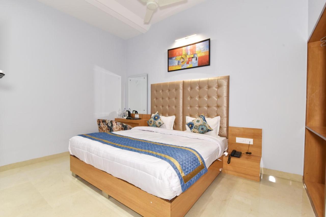 Hotel Vacation Inn อัมริตสา ภายนอก รูปภาพ