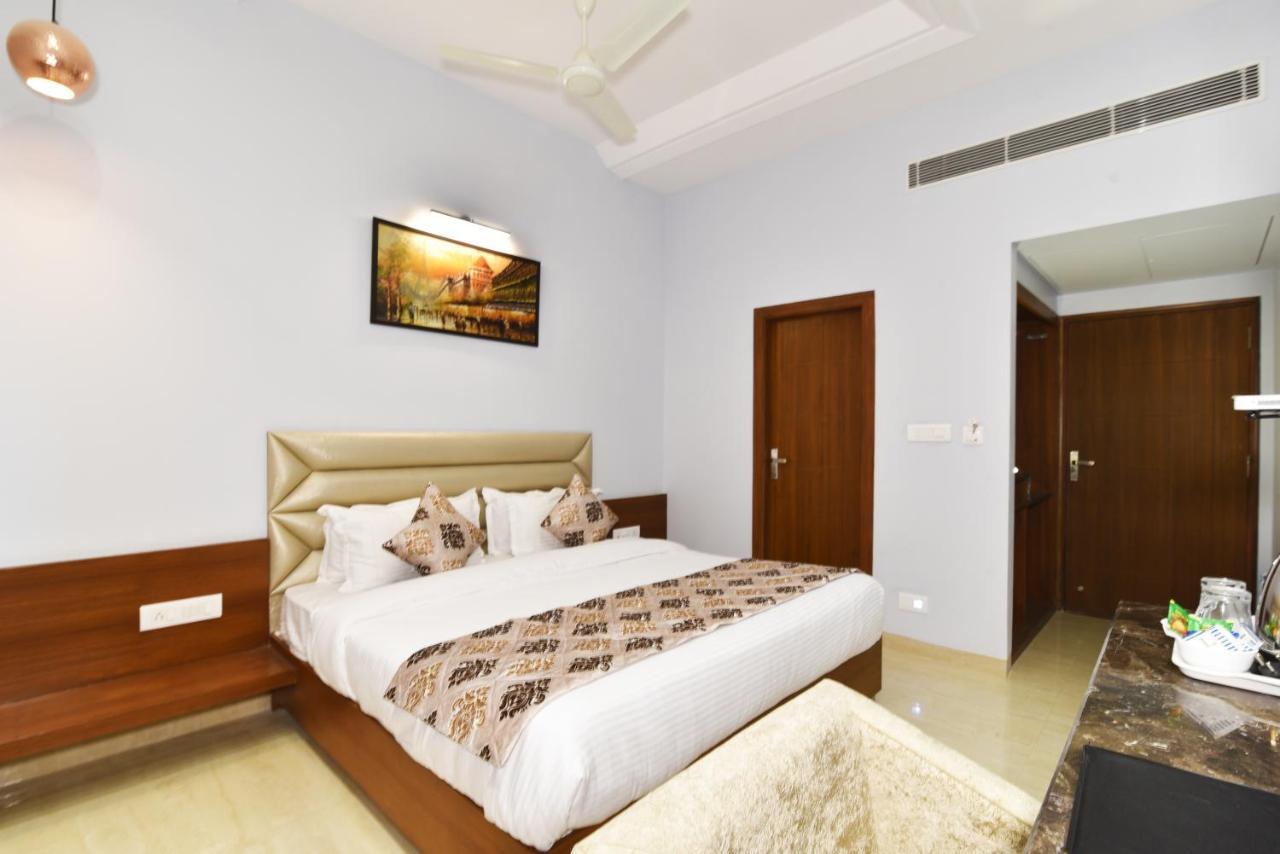 Hotel Vacation Inn อัมริตสา ภายนอก รูปภาพ